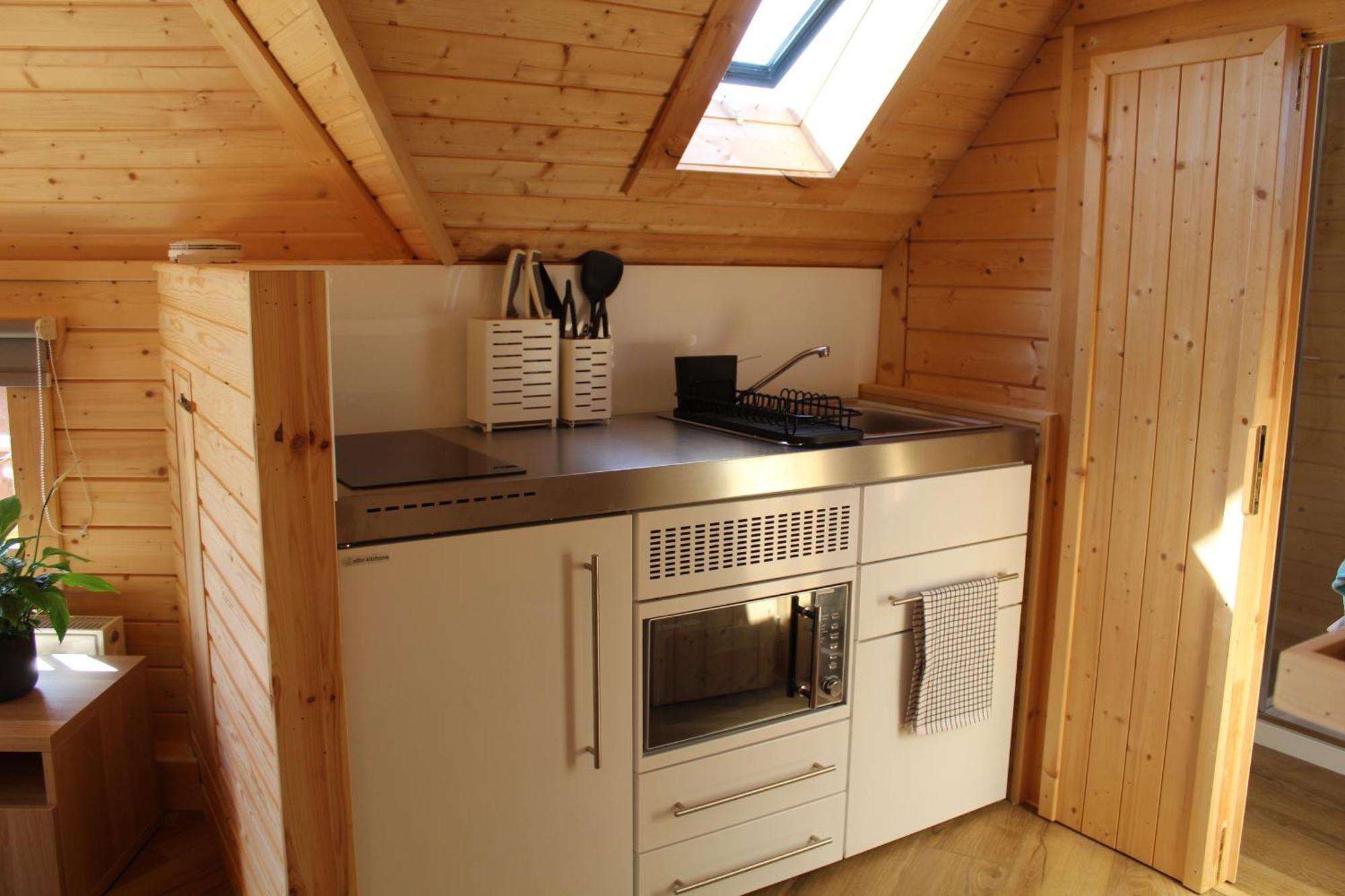 Belstruther Glamping *